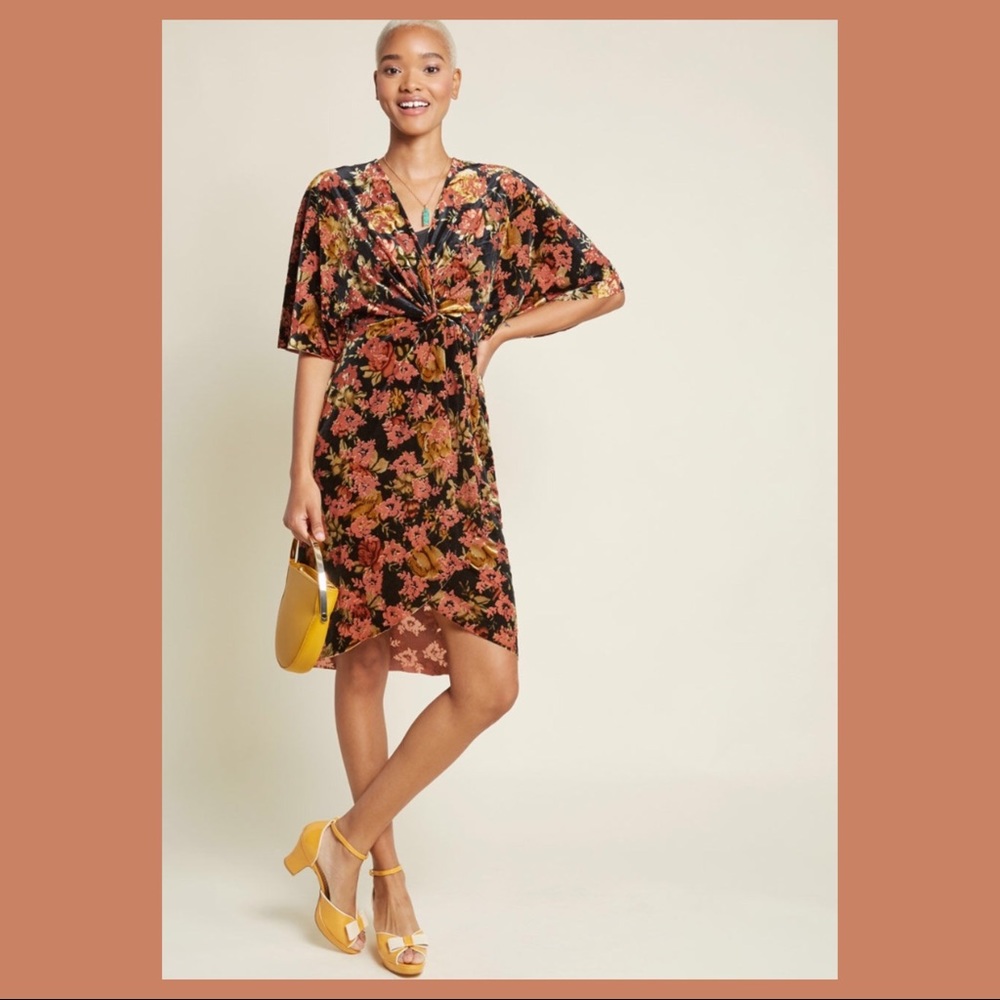 ModCloth Dramatic Depths Velvet Dress — 2X
